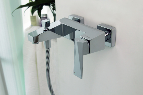 ��������� Bravat Iceberg F676110C-B-RUS ��� ����� � �����