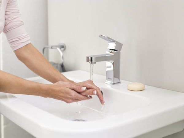 ��������� Ravak Chrome CR 011.00 ��� ��������