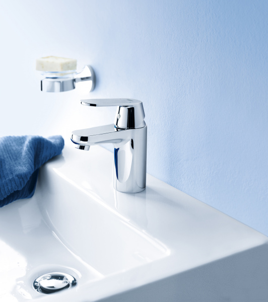 ��������� Grohe Eurosmart Cosmopolitan 32824000 ��� ��������