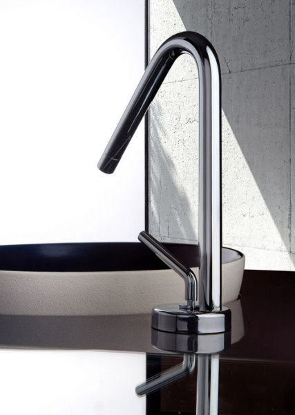 ��������� Paini Pixel 81CR211NEWKM ��� ��������