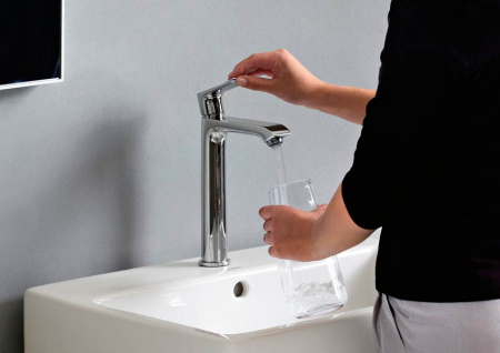 ��������� Hansgrohe Metris 31183000 ��� ��������
