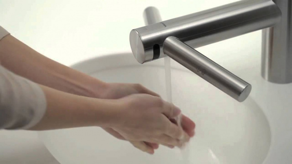 ��������� Dyson Airblade Wash+Dry WD 04 � �������� ��� ���