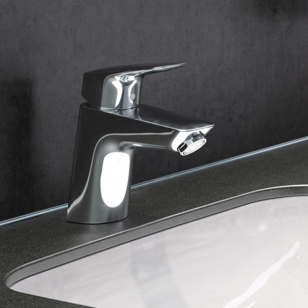 ��������� Hansgrohe Logis 71070000 ��� ��������