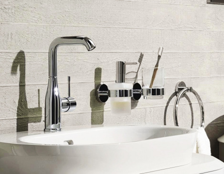 ��������� Grohe Essence New 32628001 ��� ��������