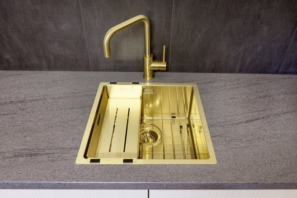 ��������� Reginox Crystal PVD Gold ��� �������� �����