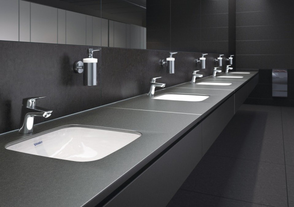 ��������� Hansgrohe Logis 71070000 ��� ��������