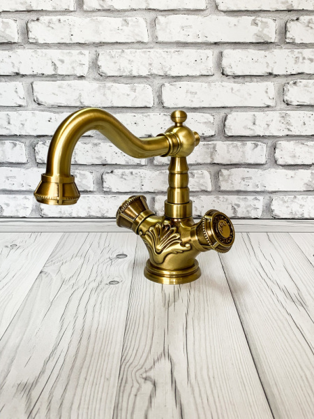 ��������� Milacio Almeria MC.516.BR