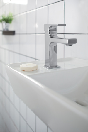 ��������� Jacob Delafon Strayt E8776-CP ��� ��������