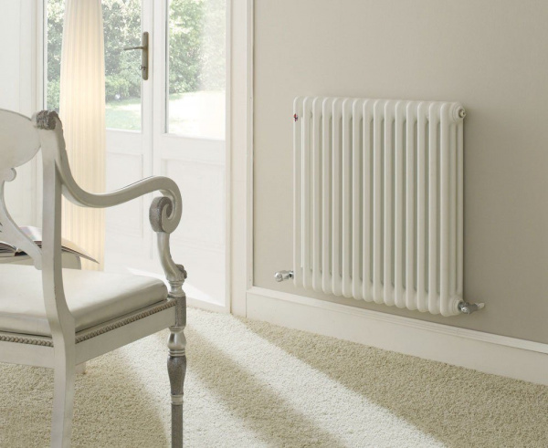 �������� Zehnder Charleston CH 3057/08 1270  RAL 9016