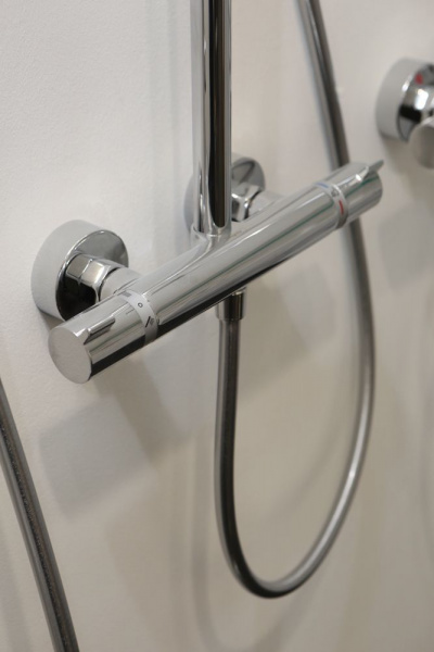 ������� ������ Hansgrohe Raindance Select S S300 2jet 27133400 Showerpipe